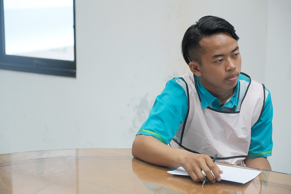 Video: An Indonesian Boy Takes Part in an Access-to-Decent-Work-for-Youth Programme